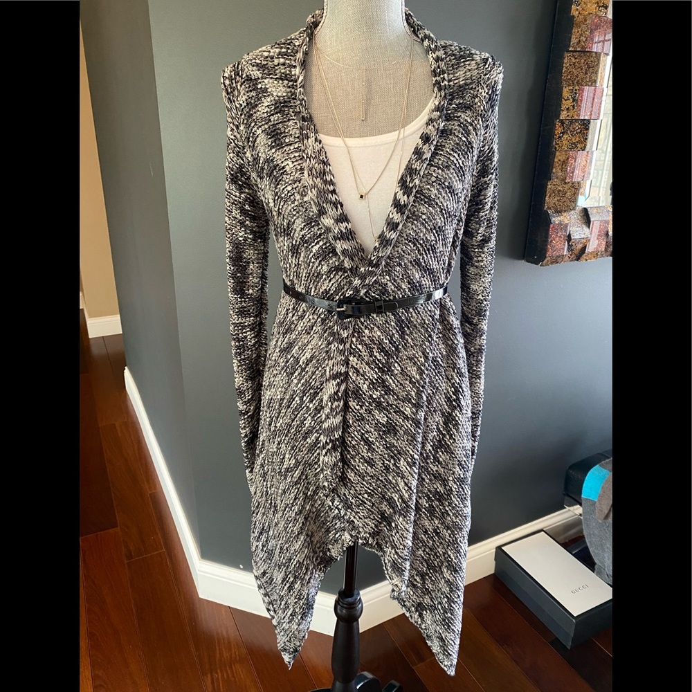 Beautiful Calvin Klein cardigan Size small